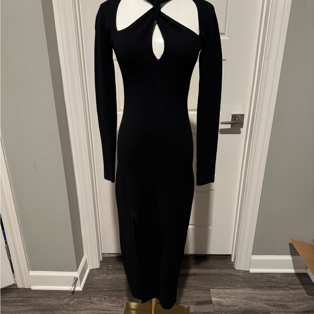 Astr Black Long Sleeve Twist Cutout Midi Dress
